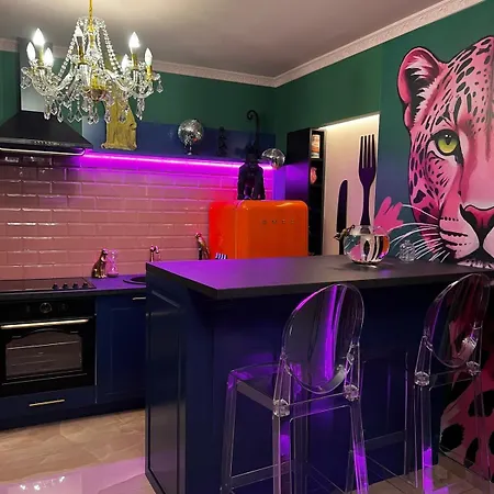 Apartment Golden Fish In Jungle Jacuzzi Sauna *
