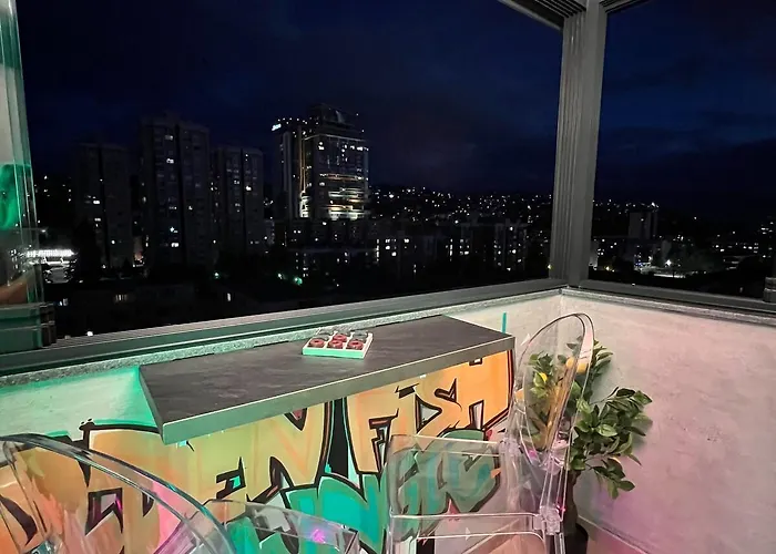 Golden Fish In Jungle Jacuzzi Sauna * Szarajevó