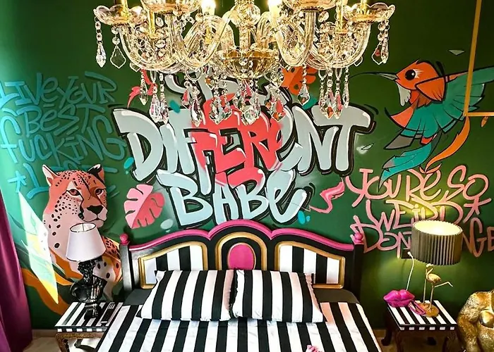 Golden Fish In Jungle Jacuzzi Sauna Apartman Szarajevó